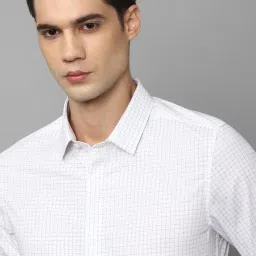 louis philippe Men White Super Slim Fit Check Full Sleeves Formal Shirt image 4