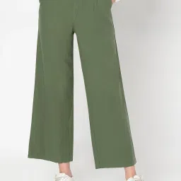 Vero Moda Green Straight Fit High Rise Pants image 2
