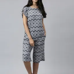 Enamor Navy Printed T-Shirt Capris Set image 4