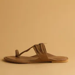 Eridani Women's Avni Beige Kolhapuri Sandals image 2