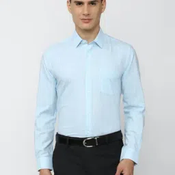 Peter England Blue Slim Fit Checks Shirt-image-83