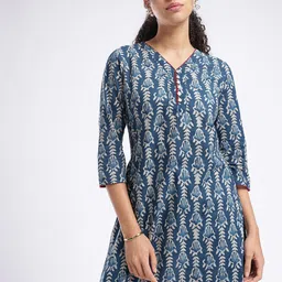 fusion by glitchez Ethnic Motifs Printed V-Neck A-Line Kurta image 4