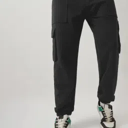 Bewakoof Air 1.0 Men's Black Oversized Cargo Joggers-picture-13