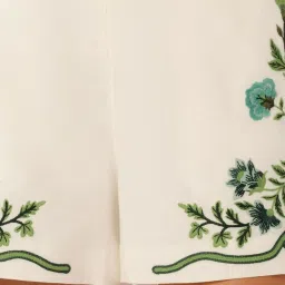 forever new Rosalia Embroidered Shorts image 4