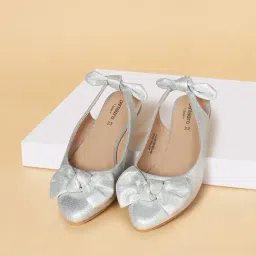 Pantaloons Junior Kids Silver Sling Back Sandals-image-63