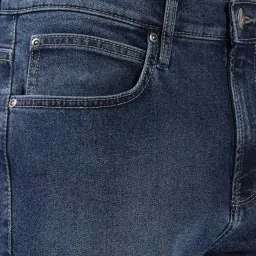 Lee Travis Blue Slim Fit Lightly Washed Jeans image 4