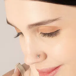 TOUCH925 Women 925 Silver Toe Shaped Nosepin image 5