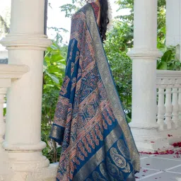 Saree Mall Navy Blue Viscose Self Saree with Blouse Piece image 2