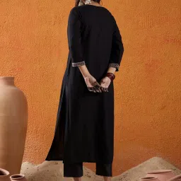 Indo Era Black Regular Fit Embroidered Kurta image 2