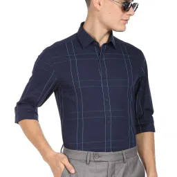 Arrow Navy Blue Cotton Slim Fit Checks Shirt image 4