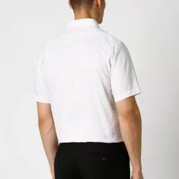 Van Heusen White Cotton Regular Fit Checks Shirt image 2