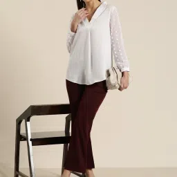 Qurvii White Top image 4