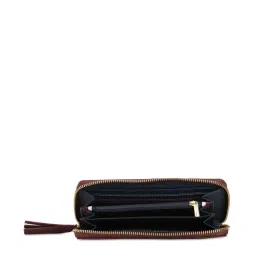 TOMMY HILFIGER Wine Tinley Embroidered Leather Wallet image 4