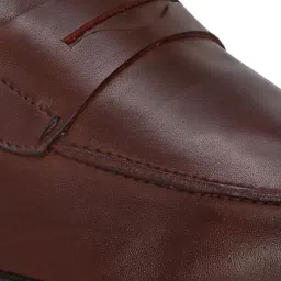 Clog London Men's Brown Formal Loafers image 4