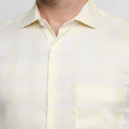 Peter England Elite Yellow Cotton Slim Fit Shirt image 4