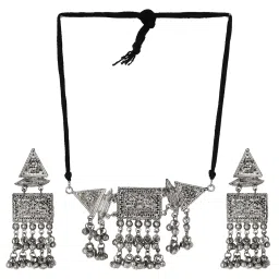 Teejh Ethnic Dhriti Ghungroo Necklace Set for Women image 4