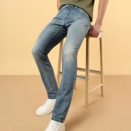 Wrangler Blue Tint Slim Fit Jeans image 4