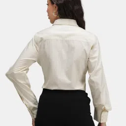 VIRGIO Off White Regular Fit Solid Shirt image 2