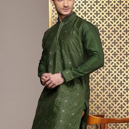 House of Pataudi Men Jashn Sequinned Kurta with Churidar-picture-26