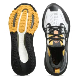 Adidas Women's ULTRABOOST LIGHT GTX White Running Shoes image 4