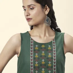 Rangmanch by Pantaloons Green High Low Kurta image 4