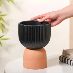 Nestasia Black Ceramic Ribbed Design Decorative Flower Vase image 2