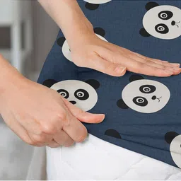 INDHOME LIFE Blue & White Printed Cotton 220 TC Queen Bedsheet Set 2.28 x 2.28 m image 3