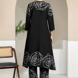 all about you Women Floral Printed Regular Pure Cotton Kurta with Trousers image 5