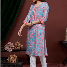 Fashion2wear Floral Printed Kurti image 2