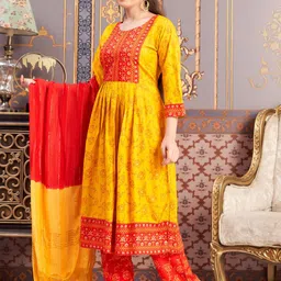 BAESD Girls Floral Printed Pleated Round Neck Anarkali Kurta image 4