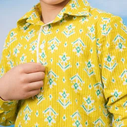 VASTRAMAY Boys Floral Printed Regular Kantha Work Kurta with Patiala image 2