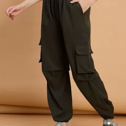 QIOA Women Relaxed Loose Fit High-Rise Easy Wash Cargos Trousers image 5