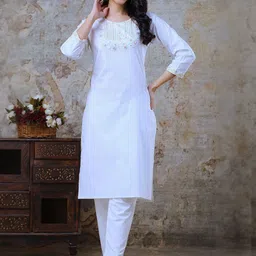 AUZAAI COLLECTION Striped Round Neck Pure Cotton Straight Kurta With Trousers image 2