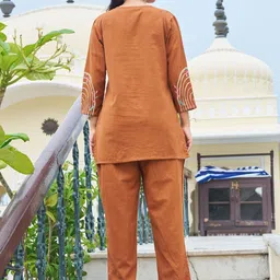 Kaftanize Embroidered V-Neck Tunic With Trousers Co-Ords image 5