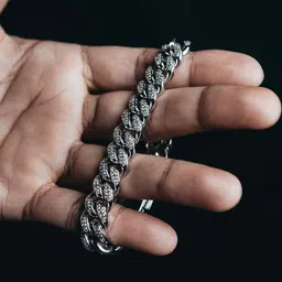 kazare Men Link Bracelet image 3