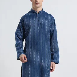 DIYAASH BY AKASH Men Striped Flared Sleeves Kurta-picture-11