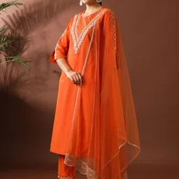 Jaipur Kurti Women Floral Embroidered Regular Kurta with Trousers & With Dupatta image 4