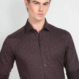 Arrow Brown Cotton Slim Fit Printed Shirt image 4