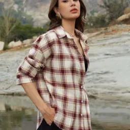 Campus Sutra Maroon Regular Fit Checked Shirt image 3