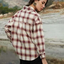 Campus Sutra Maroon Regular Fit Checked Shirt image 2