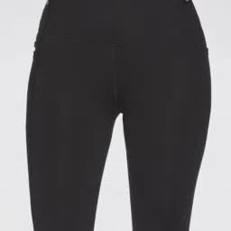 Skechers Black High Rise Capris image 4