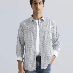 Pepe Jeans White Cotton Regular Fit Printed Shirt image 5