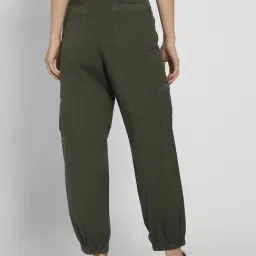 American Eagle Green Solid Cargo Joggers image 2