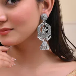 sangria SangriaSilver-Plated Artificial Beads Beaded Oxidised Contemporary Shaped Earrings image 5