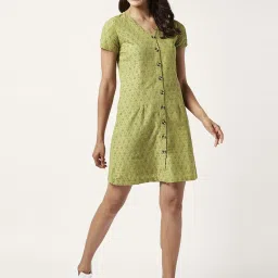 Akkriti by Pantaloons Green Cotton Embroidered Shift Dress image 4