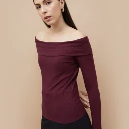 Code by Lifestyle Maroon Plain Top image 3