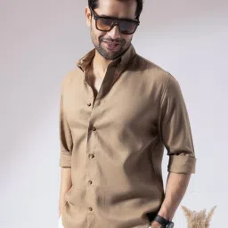 Perch Brown Linen Blend Slim Solid Casual Shirts image 3