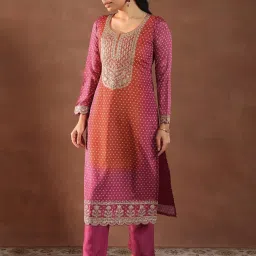 Libas Pink Bandhani Kurta with Trousers & Dupatta image 3