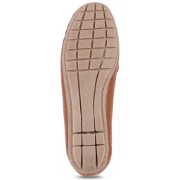 MediFeet Women's Tan Casual Loafers image 4