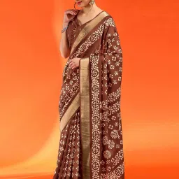 Saree Mall Brown Printed Sarees With Unstitched Blouse image 3